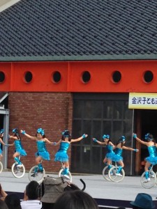 一輪車
