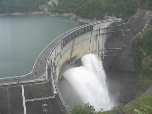 黒部ダム